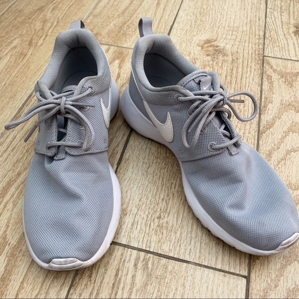 Nike Roshes